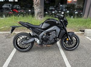 YAMAHA MT-09