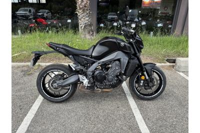 YAMAHA MT-09