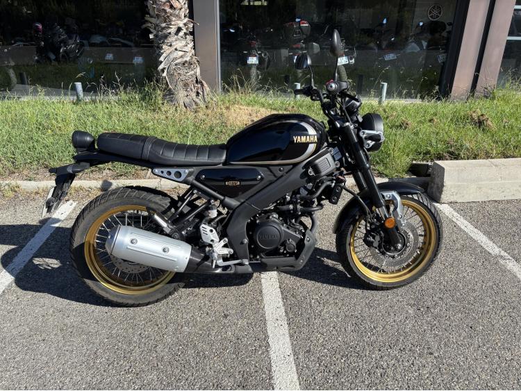 YAMAHA XSR 125 Legacy
