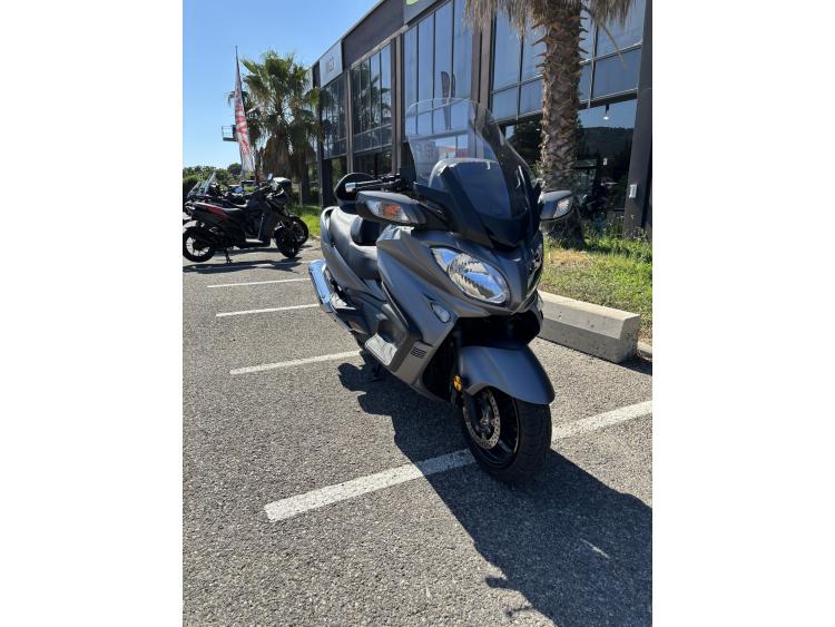 SUZUKI BURGMAN 650